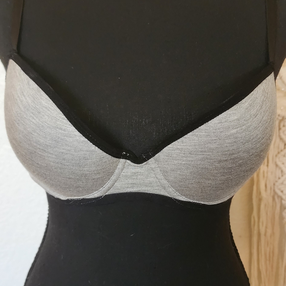 Danskin Intimates t-shirt bra 36B